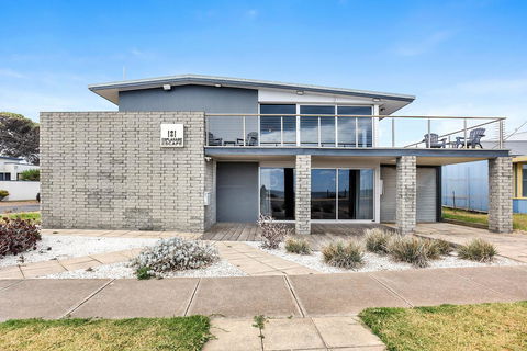 Esplanade Escape - Accommodation Sunshine Coast 30