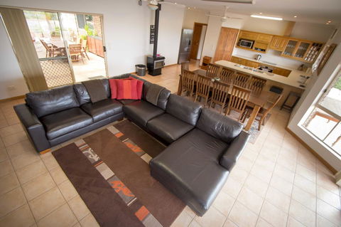 Limestone Ridge - Accommodation Sunshine Coast 3