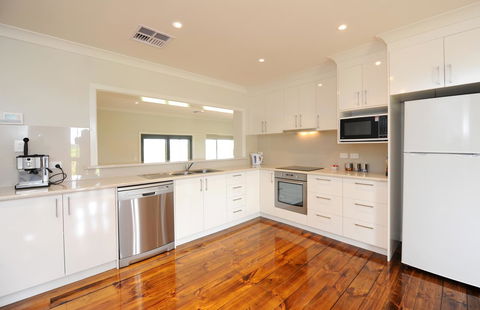 The Barn Accommodation - Accommodation Sunshine Coast 40