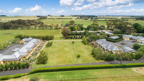 The Barn Accommodation - Accommodation Sunshine Coast 1