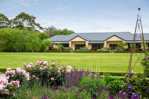 The Barn Accommodation - Accommodation Sunshine Coast 0