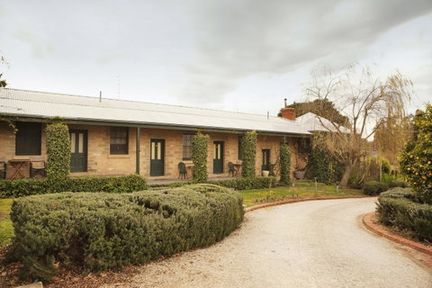 The Rising Sun Hotel - Accommodation Sunshine Coast 6