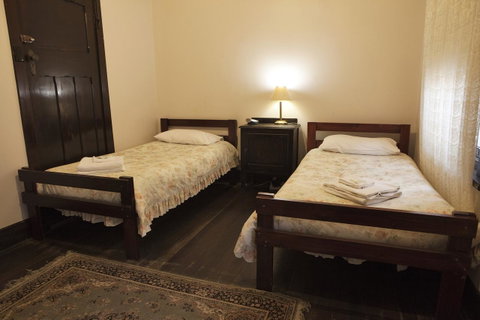 The Rising Sun Hotel - Accommodation Sunshine Coast 8