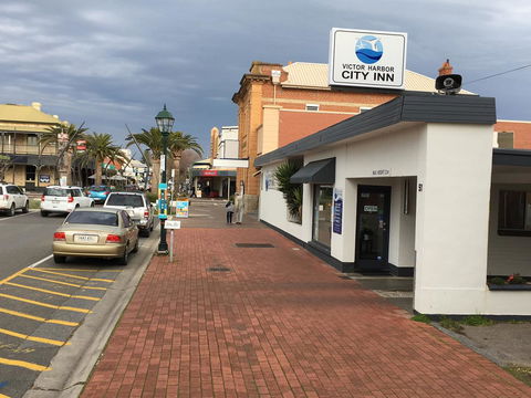 Victor Harbor City Inn - Accommodation Sunshine Coast 4