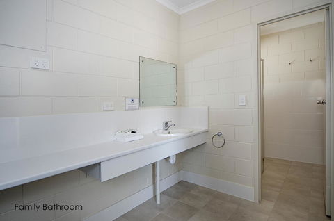 Victor Harbor City Inn - Accommodation Sunshine Coast 14