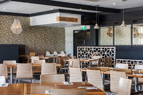 Berri Hotel - Accommodation Sunshine Coast 2