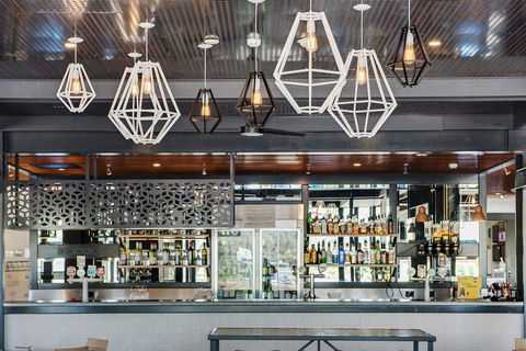 Berri Hotel - Accommodation Sunshine Coast 8