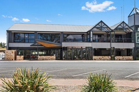 Berri Hotel - Accommodation Sunshine Coast 4