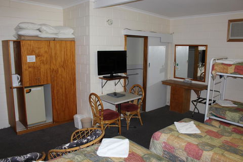 Island Motel Kingscote - Accommodation Sunshine Coast 30