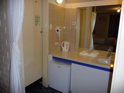 The Wine Vine Hotel - Accommodation Sunshine Coast 1