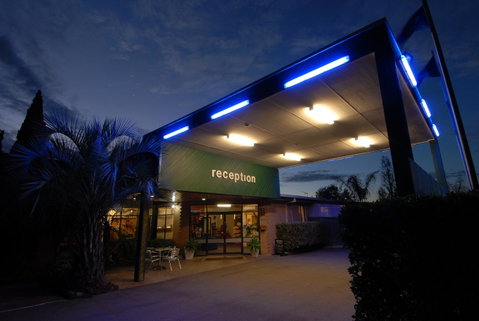 The Wine Vine Hotel - Accommodation Sunshine Coast 0
