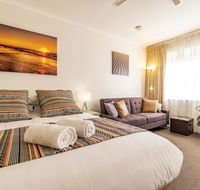Ocean Sunset Glenelg Central Studios - Accommodation Sunshine Coast