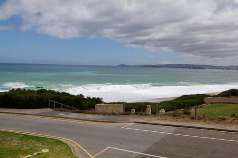 Southern Sands\' Beachfront Apartment - Accommodation Sunshine Coast 0