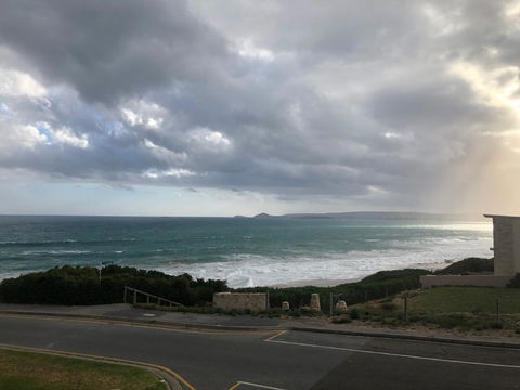 Southern Sands\' Beachfront Apartment - Accommodation Sunshine Coast 17
