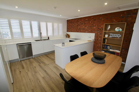 Southern Sands\' Beachfront Apartment - Accommodation Sunshine Coast 7