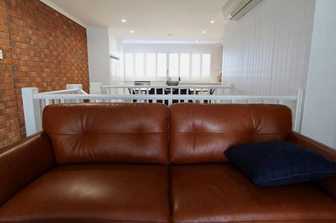 Southern Sands\' Beachfront Apartment - Accommodation Sunshine Coast 6