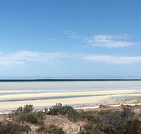 Shangri La Moonta Bay - Accommodation Sunshine Coast
