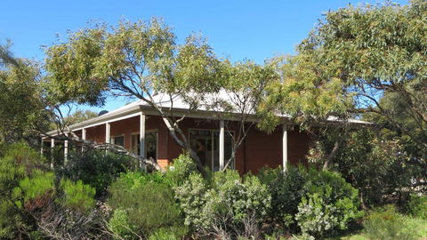 Edge Of Innes - Accommodation Sunshine Coast 0