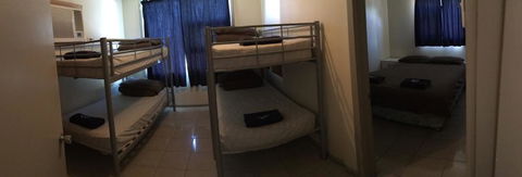 A1Cabins - Accommodation Sunshine Coast 2