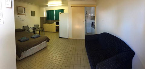 A1Cabins - Accommodation Sunshine Coast 3