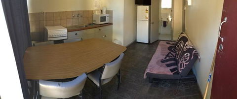A1Cabins - Accommodation Sunshine Coast 1