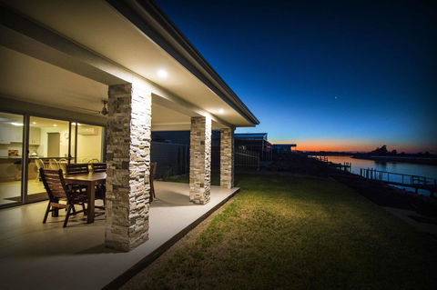 Brock's Base - Accommodation Sunshine Coast 0