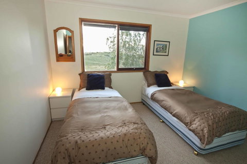 Eagles Range - Accommodation Sunshine Coast 11