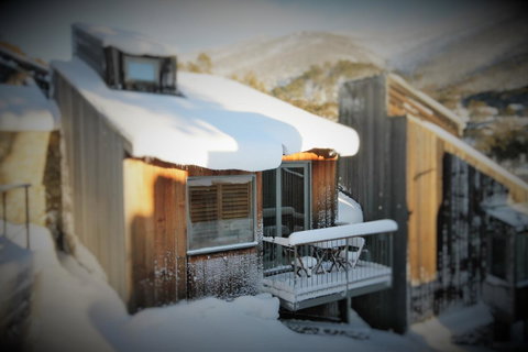 CHILL-OUT - Thredbo - Accommodation Sunshine Coast 0
