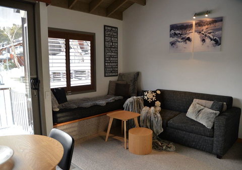 CHILL-OUT - Thredbo - Accommodation Sunshine Coast 1