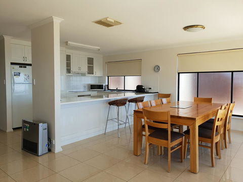 South Shores - Accommodation Sunshine Coast 8