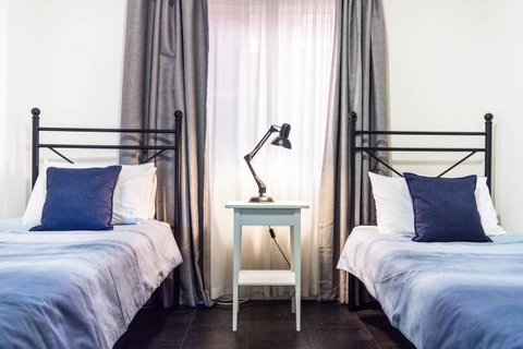 Executive 3 Bedroom Apartment + Internet + Parking - Accommodation Sunshine Coast 32