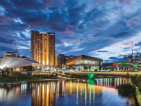 Executive 3 Bedroom Apartment + Internet + Parking - Accommodation Sunshine Coast 0