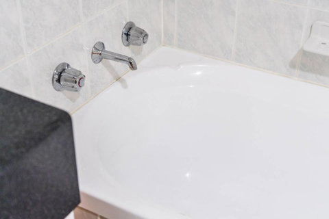 Executive 3 Bedroom Apartment + Internet + Parking - Accommodation Sunshine Coast 37