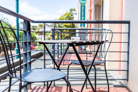 Executive 3 Bedroom Apartment + Internet + Parking - Accommodation Sunshine Coast 10