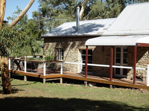1860 Wine Country Cottages - Accommodation Sunshine Coast 7