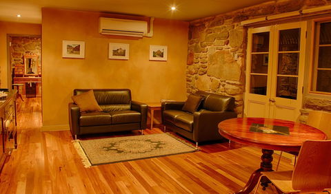 1860 Wine Country Cottages - Accommodation Sunshine Coast 23