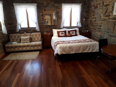 1860 Wine Country Cottages - Accommodation Sunshine Coast 1