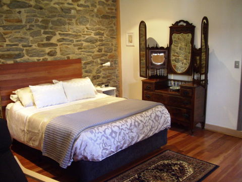 1860 Wine Country Cottages - Accommodation Sunshine Coast 4