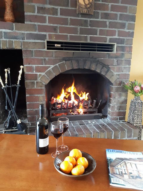 Linger Longer Vineyard - Accommodation Sunshine Coast 1