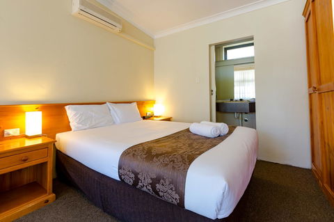Abcot Inn - Accommodation Sunshine Coast 19