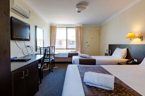 Abcot Inn - Accommodation Sunshine Coast 7
