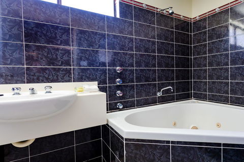 Abcot Inn - Accommodation Sunshine Coast 15