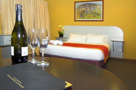 Victoria Hotel Strathalbyn - Accommodation Sunshine Coast 13