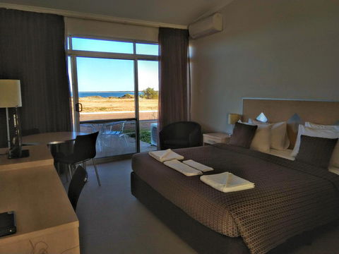 Highway One Motel - Accommodation Sunshine Coast 8