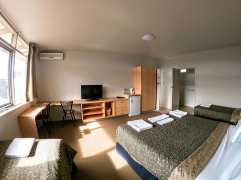 Highway One Motel - Accommodation Sunshine Coast 31