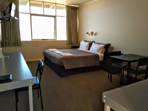 Highway One Motel - Accommodation Sunshine Coast 25