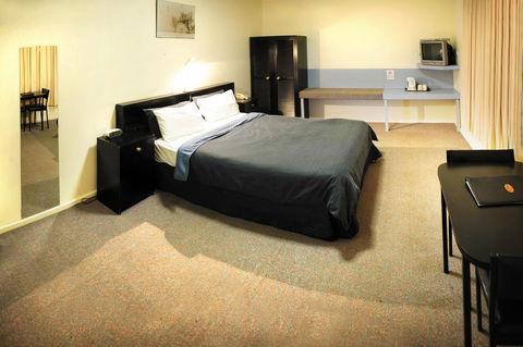 Highway One Motel - Accommodation Sunshine Coast 2