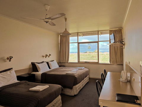 Highway One Motel - Accommodation Sunshine Coast 29