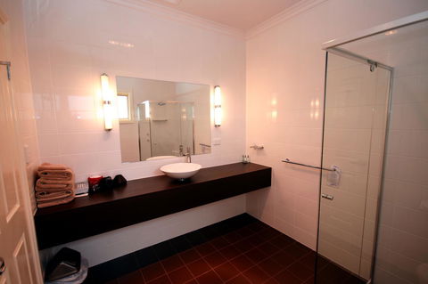 Sundowner Motel Hotel - Accommodation Sunshine Coast 2