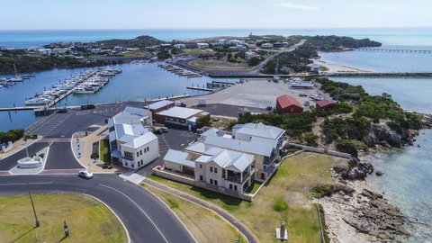Robe Marina Accommodation - Accommodation Sunshine Coast 0